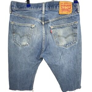Levis 501 Cut Off Shorts W34 Mens Raw Hem Button Fly Medium Wash Blue
